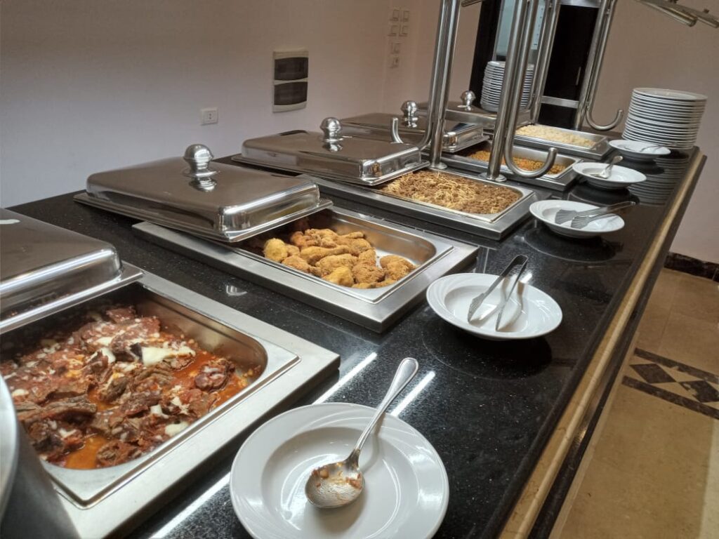 open-buffet-resturant-Silver-beach-boutique-reasort-elquseir-red-sea-egypt-hot-meal (1)